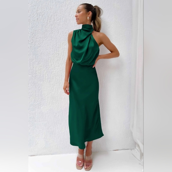 * NEW Chic Draped Wrap Halter Neck Satin Midi Dress Green - Picture 3 of 8